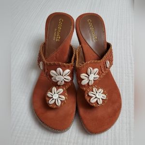 Coconuts By Matisse Brown Silp On Puka Shell Wedge Sandals Size 10 Boho Chic